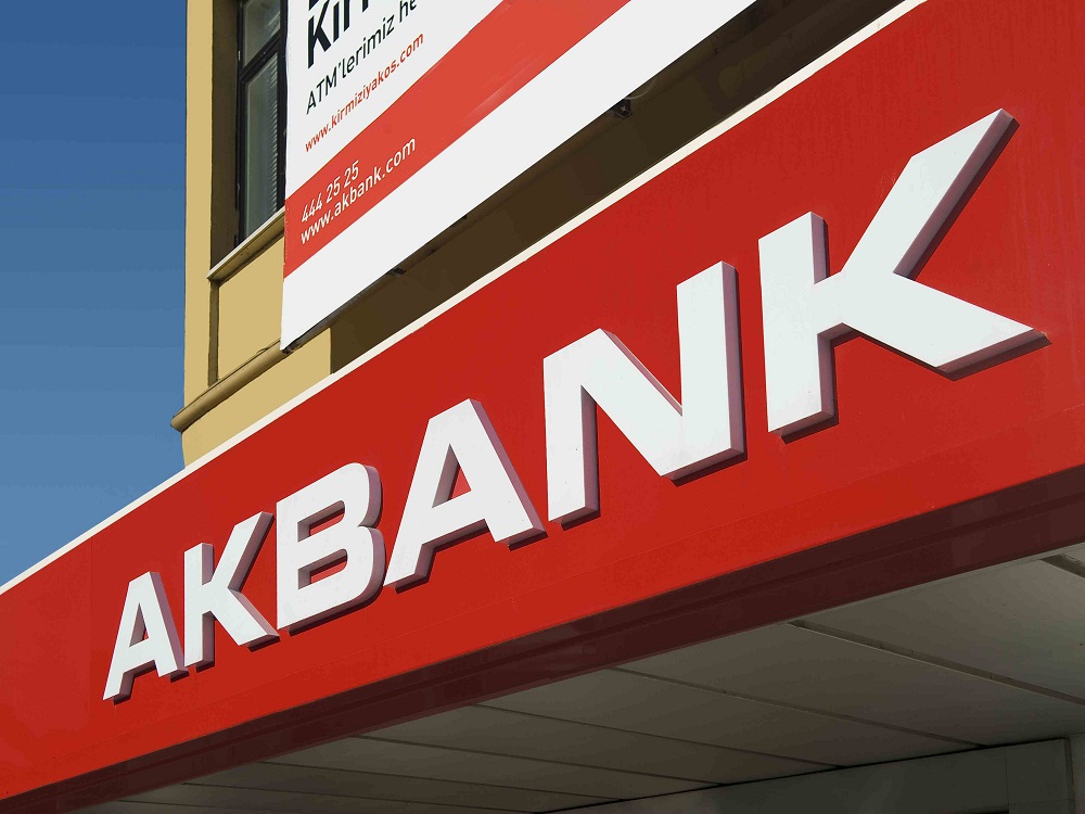 AKBANK-fascia-with-built-up-letters