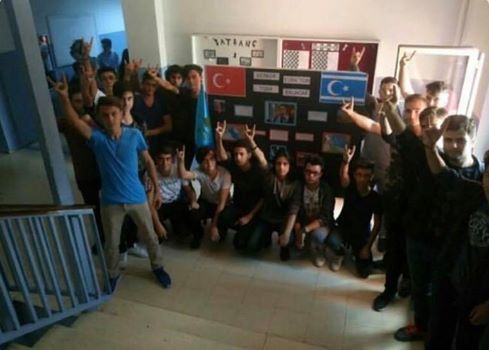 Ankara sehit Velit Bektas Lisesindeki Turk Milliyetcilerinden Kerkuk Eylemi
