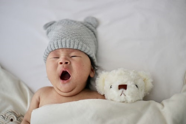 bebek-uyku-tulumu-ile-saglikli-uyku-ortamlari
