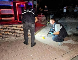 Adana’da Bar Çalışanı ve Müşteriler Arasında Kan Döküldü