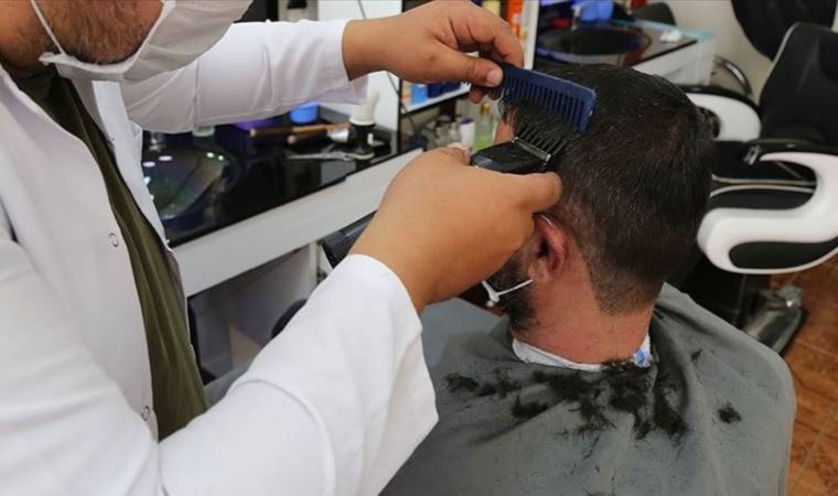 Antalya’da Berber Fiyatları Uçtu: Saç Sakal Kesimi Bin 100 Lira